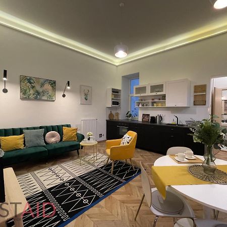 M10 Apartment - Hostaid Budapeşte Dış mekan fotoğraf